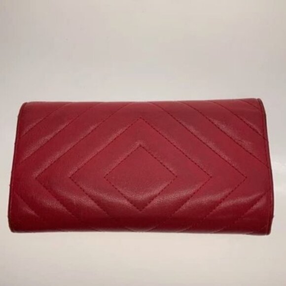 CHANEL V Stiching Red/Magenta Wallet - Picture 2 of 9